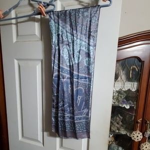 Ellen Tracy Scarves